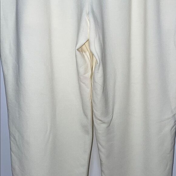 Jockey Cream Sweatpants with Elastic Cuffs - Picture 8 of 9
